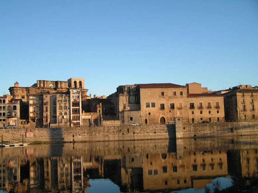 Descubre la belleza histórica de Plasencia a través de su casco antiguo – Título SEO para el casco histórico de Plasencia.